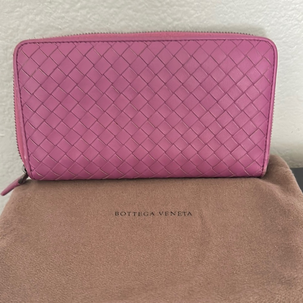Bottega Veneta Pink Intrecciato Leather Wallet